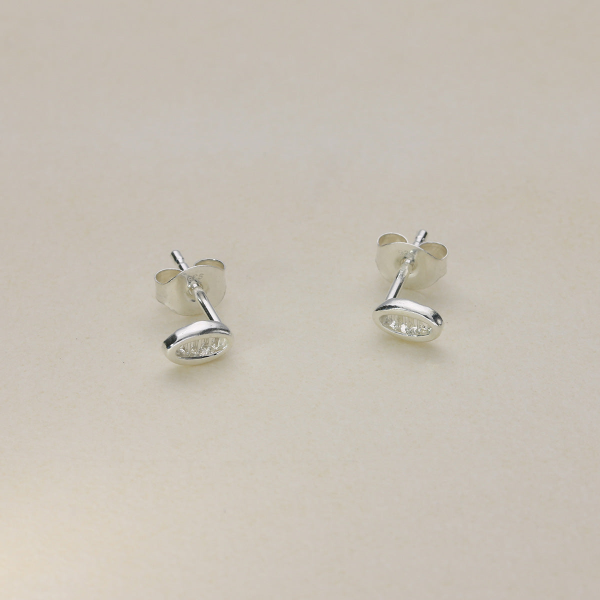 Sterling Silver Stud Earrings JDE16