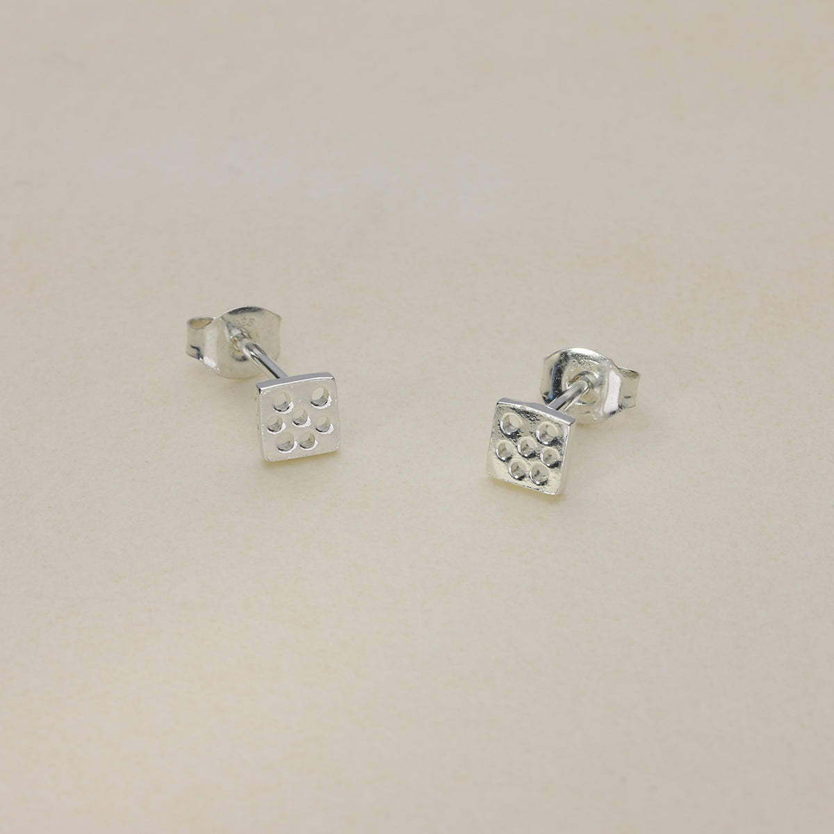 Sterling Silver Stud Earrings JDE9