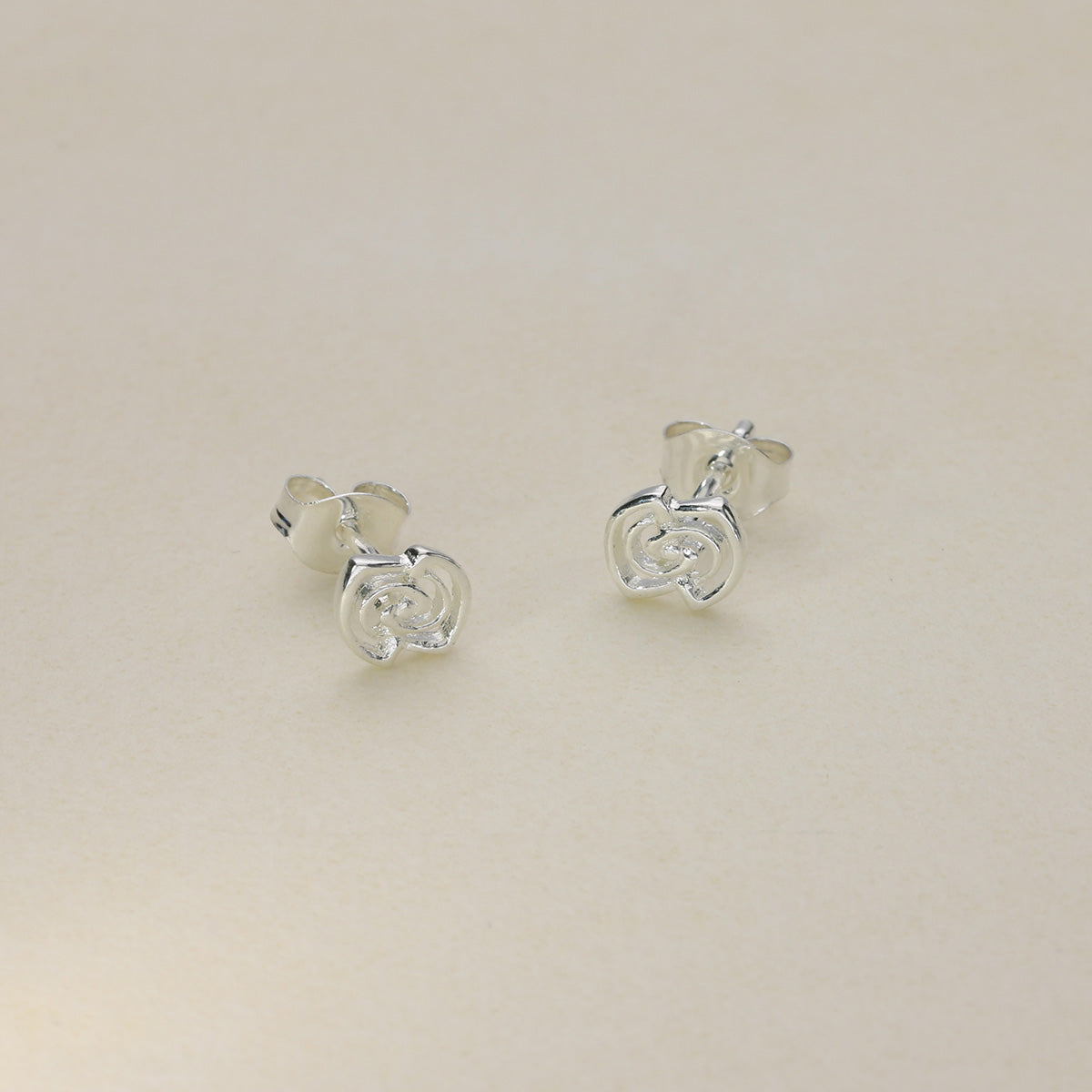 Sterling Silver Stud Earrings JDE23