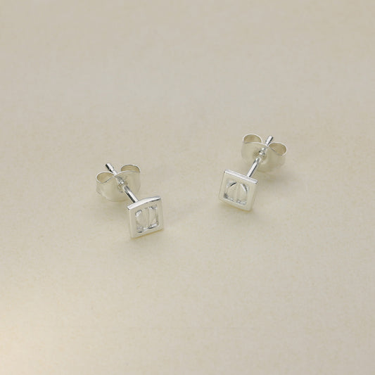 Sterling Silver Stud Earrings JDE26