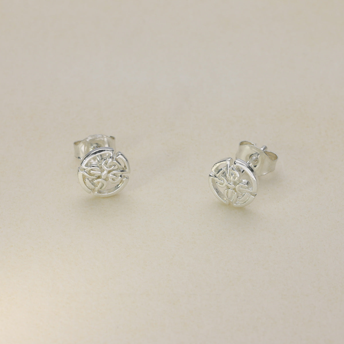 Sterling Silver Stud Earrings JDE27